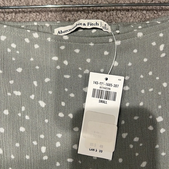 Abercombie and Fitch Skirt - Picture 2 of 5